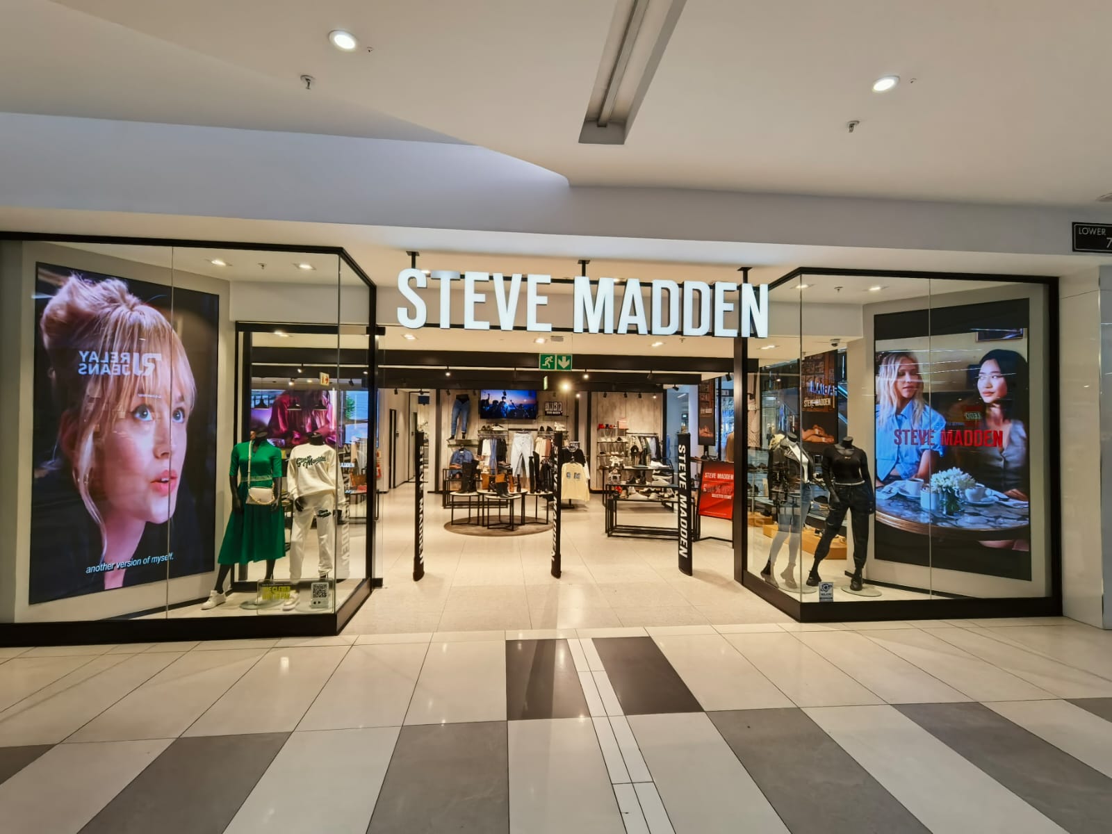 Steve Madden shoe display wall